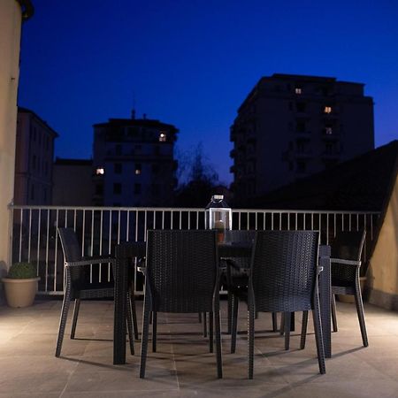 Appartamento Sweet House Meda Milano Esterno foto