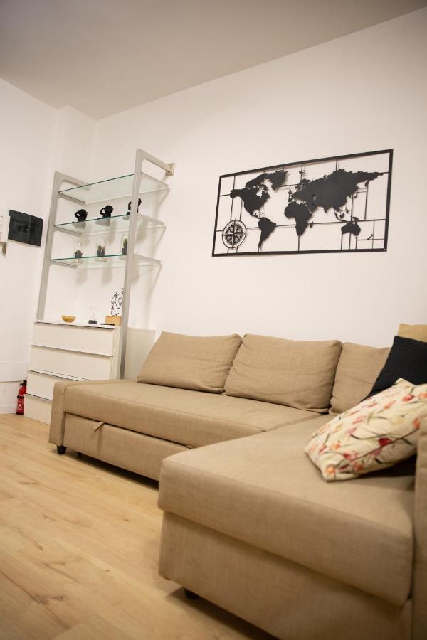 Appartamento Sweet House Meda Milano Esterno foto